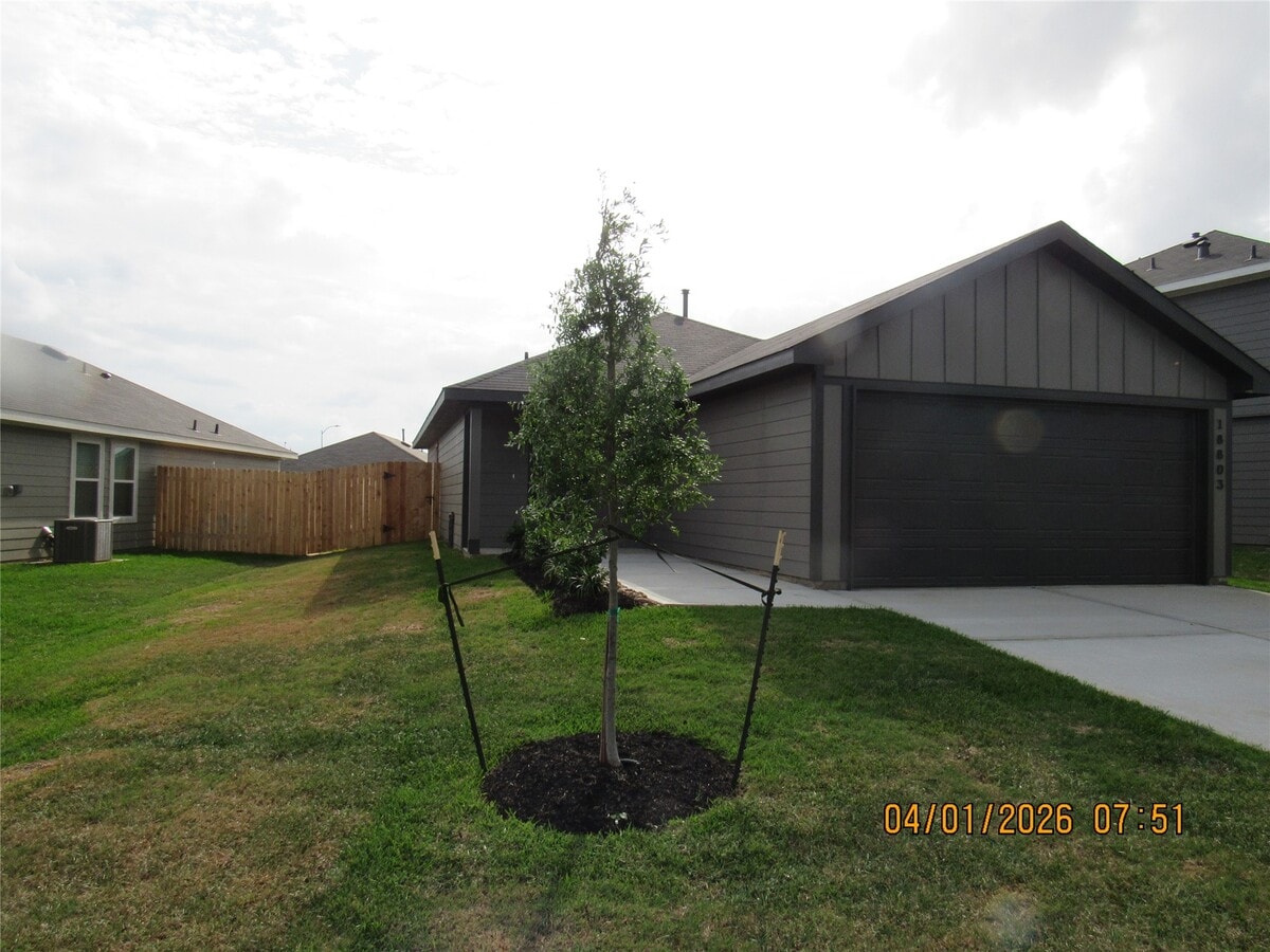 Photo - 18803 Sunset Dr