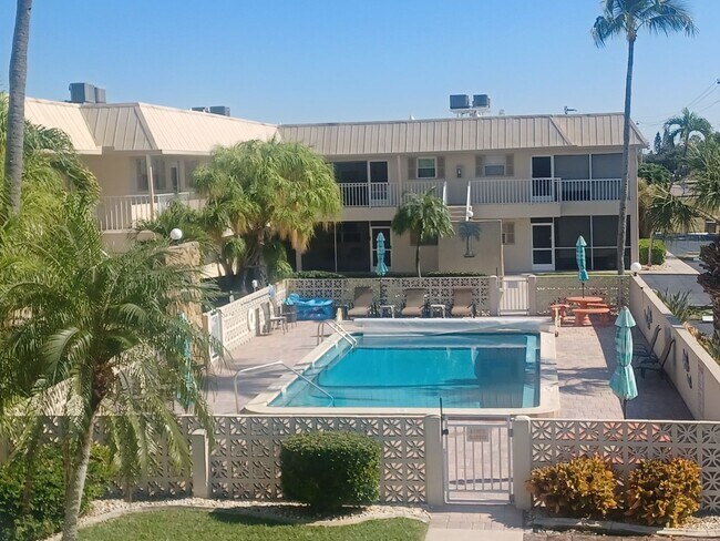 Photo - 909 SE 46th Ln Unit 909 SE 46th Ln  104