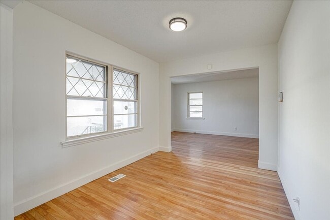 Photo - Spacious 3bed/1.5bath for rent!