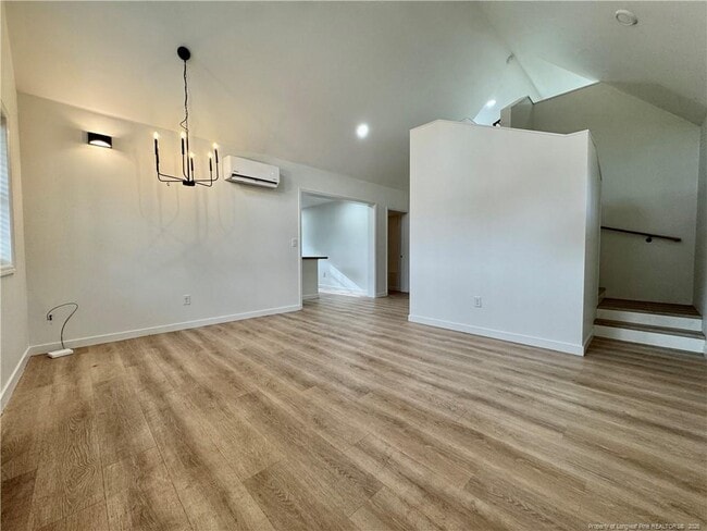 Photo - 313 N Moore St