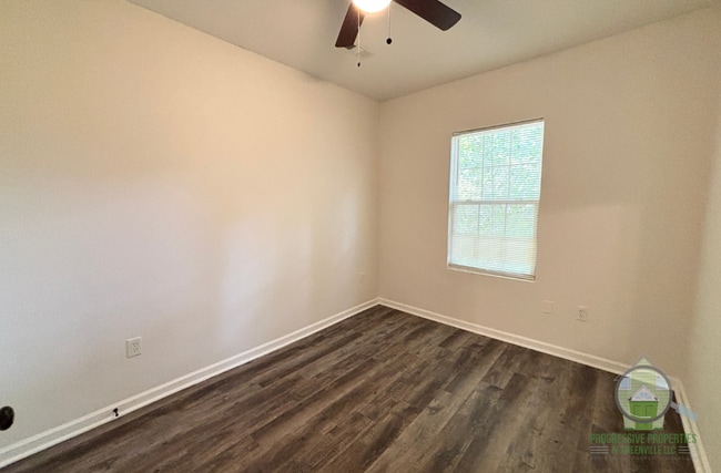 Photo - 129 Harrington Ave