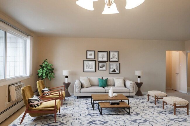 Photo - 555 River Ave Unit 973