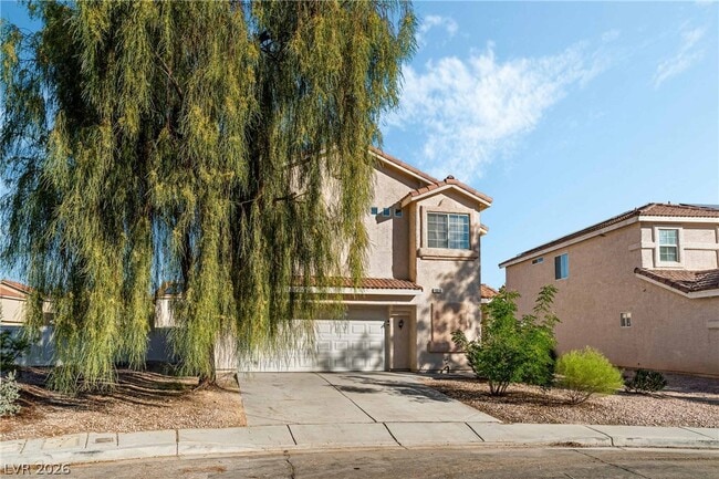 Building Photo - 1010 Cliffbrook Hedge Ave
