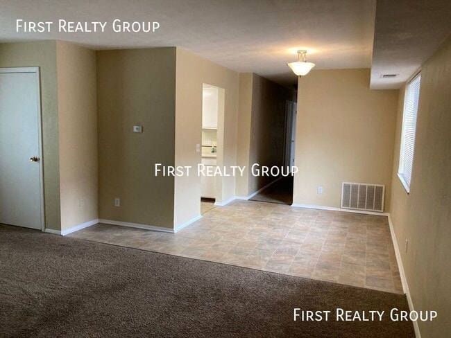 Photo - 737 Wilmington Ave Unit #9