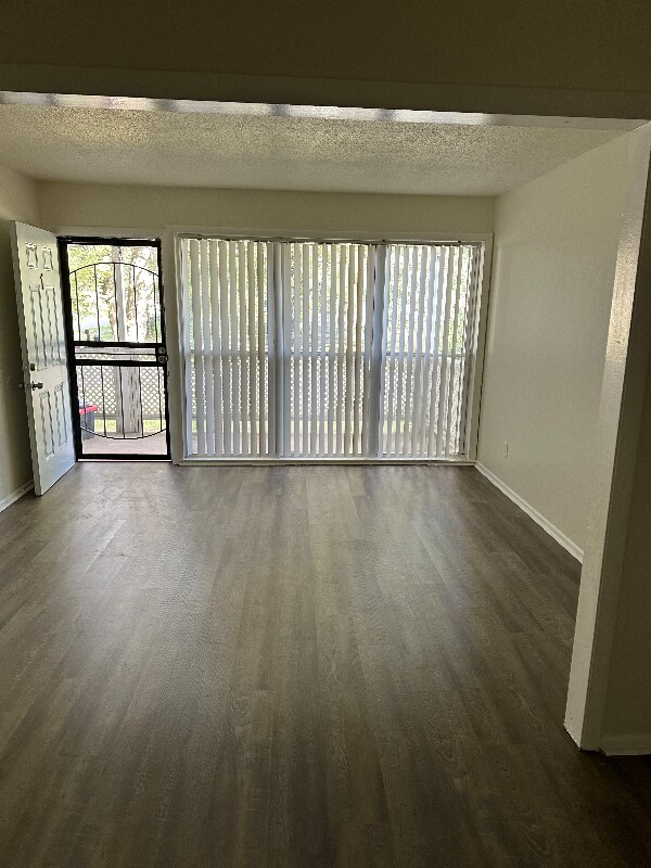 Photo - 223 Nixon Ave