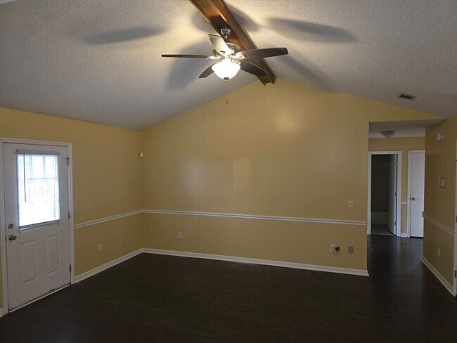 Photo - 1304 Tower Dr