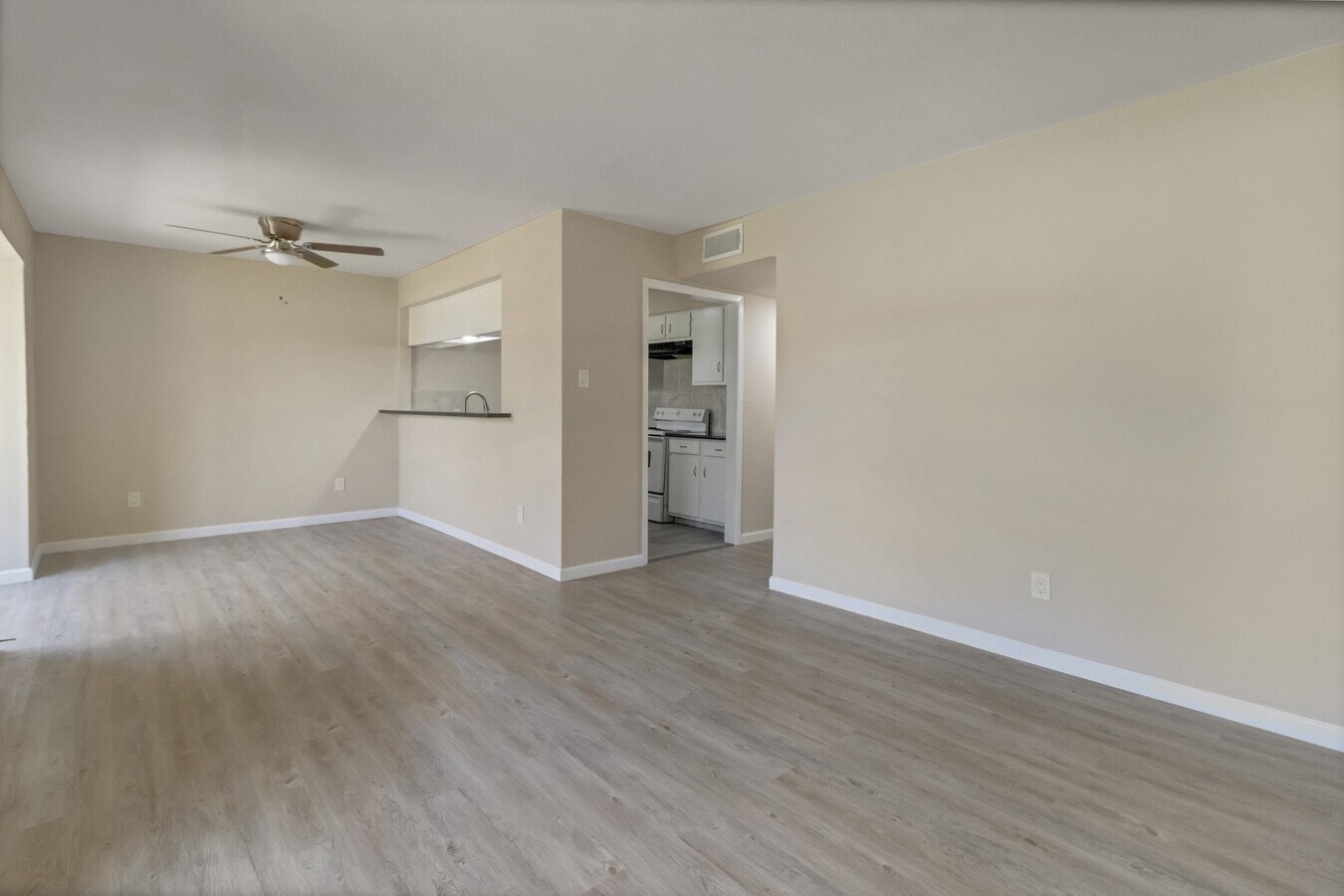 Photo - 6815 Beachwood St Unit 1