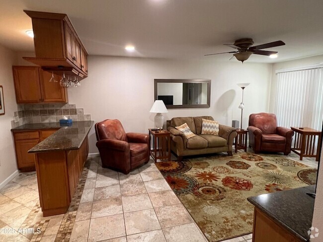 Building Photo - 10827 W Santa Fe Dr Rental