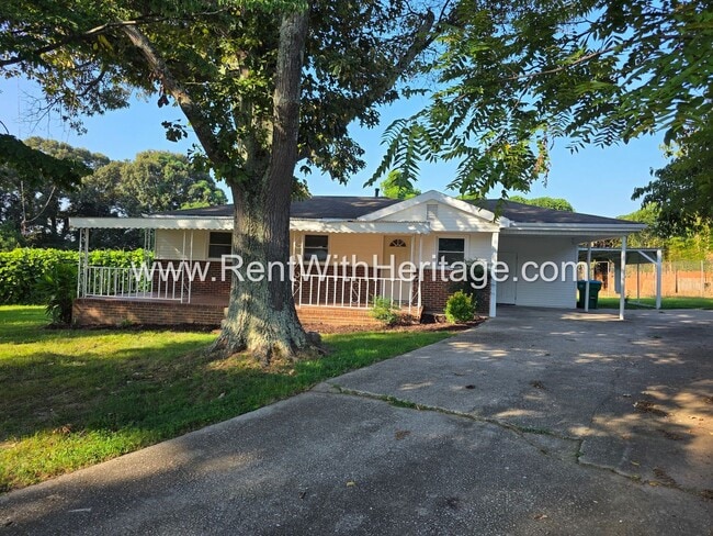 Building Photo - 5990 Peco Ln