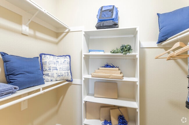 2 BR, 2 BA - Plan B1
