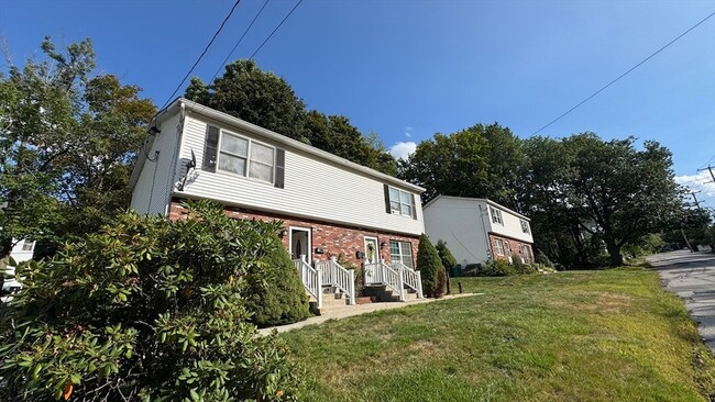 Building Photo - 151-153-153 Oak Hill Rd Rental