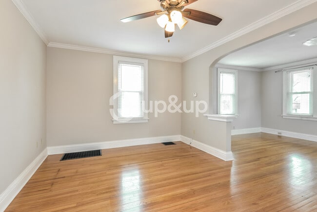 Photo - Fantastic 2bd/1ba home! Let yourself in!