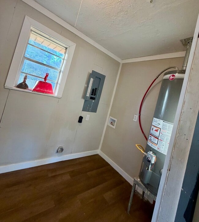 Photo - 623 Maynard Dr