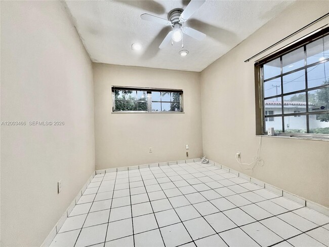 Photo - 1556 San Benito Ave