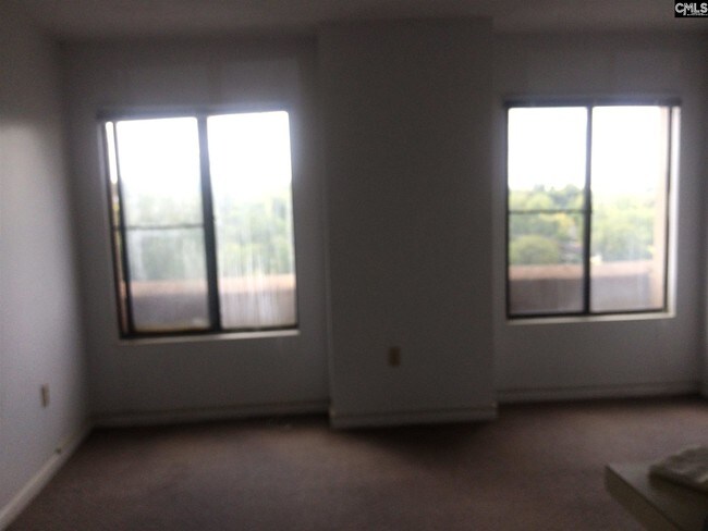 Photo - 1600 Park Cir