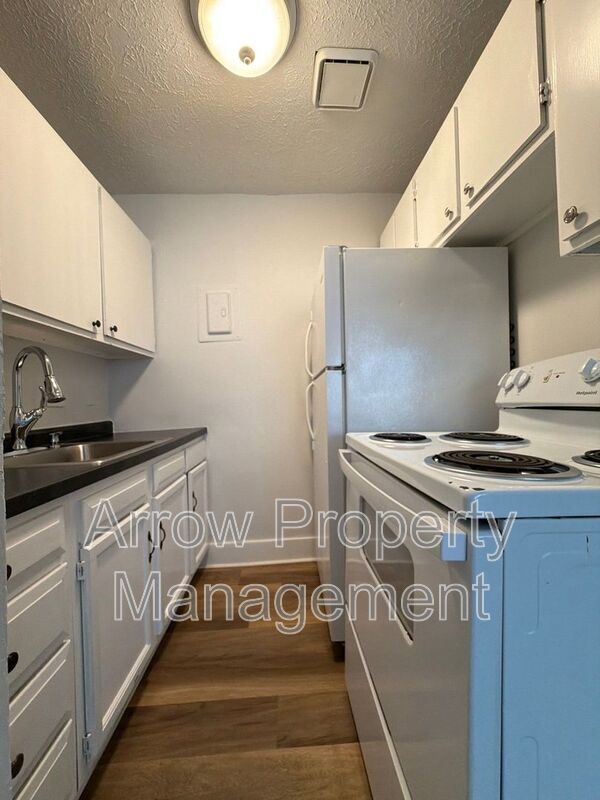 Photo - 1215 E Street-4