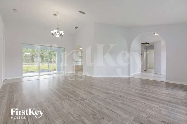 Photo - 84 Madre De Dios St