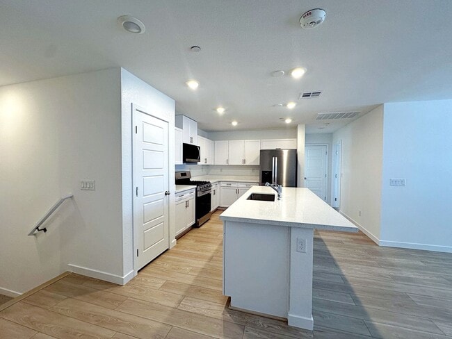 Photo - 1 WEEK FREE RENT! BRAND NEW BUILD! 2 BEDROOM TOWNHOME!