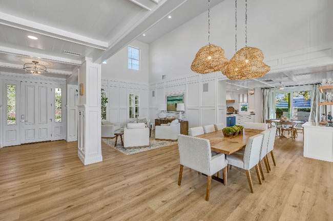 Building Photo - 6335 Keeneland Dr