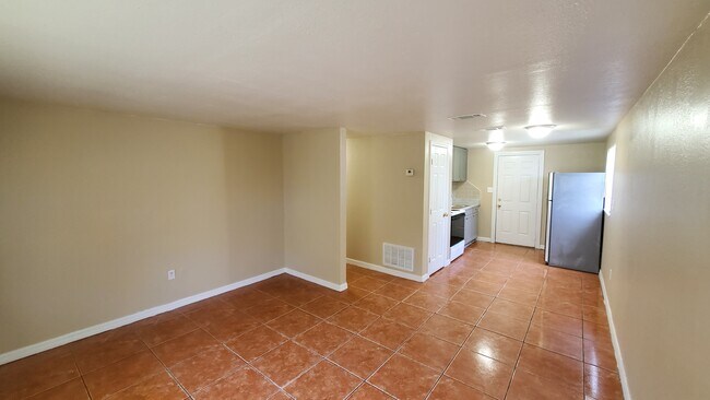 Photo - 9410 Grandfield Rd Condo Unit B
