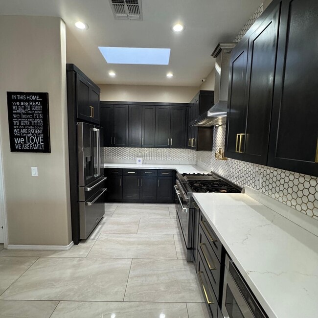 Photo - 1111 Vista De Los Alamos