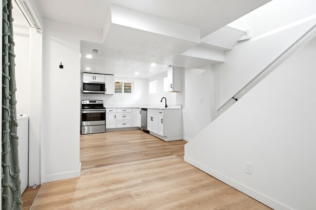 Photo - 1603 S Major St