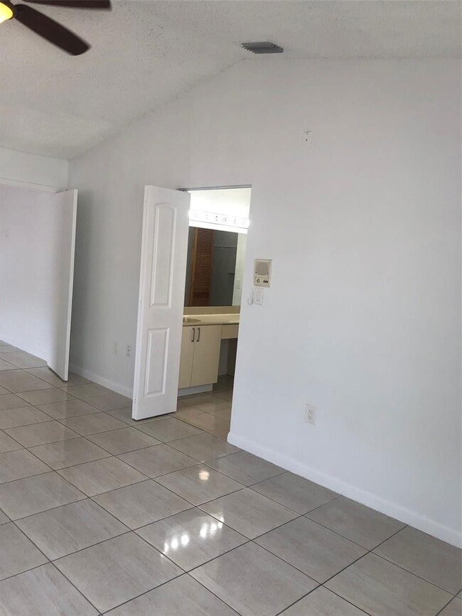 Photo - 6132 NW 181st Terrace Cir W