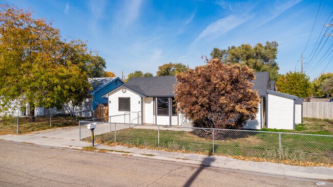 Photo - 924 E Georgia Ave