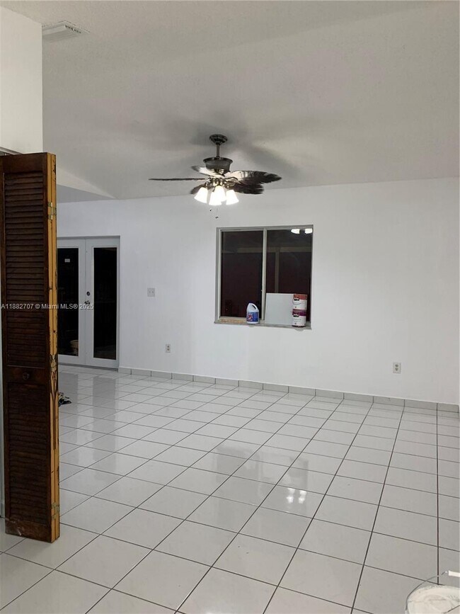 Photo - 3298 W 70th St