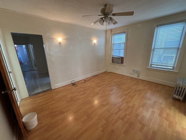 Living Area - 2333 E 24th St Unit 2nd Floor