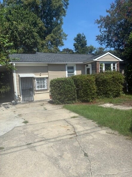 2636 Ferrara Dr