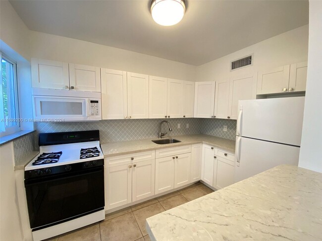 Photo - 8125 Hawthorne Ave Condo Unit 2