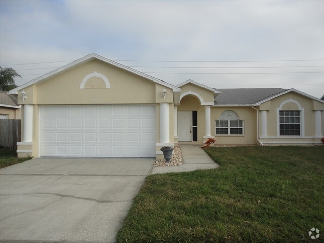 Building Photo - 8534 Yearling Ln Rental