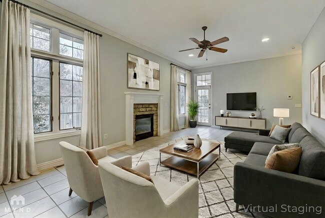 Photo - 3253 S Kickapoo Ave