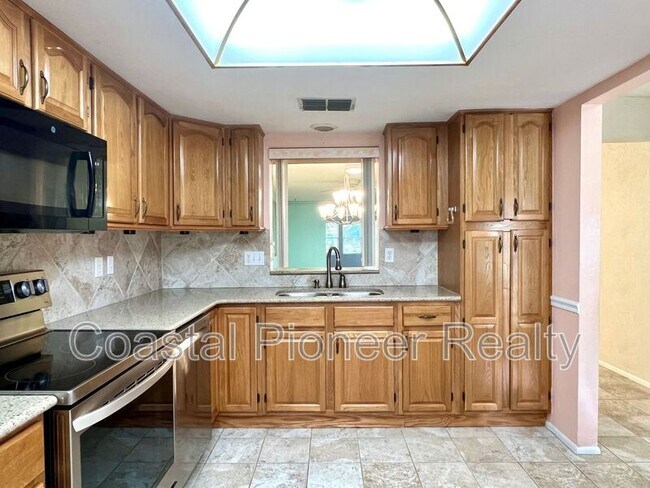 Photo - 2231 Lark Cir E Unidad APT C.