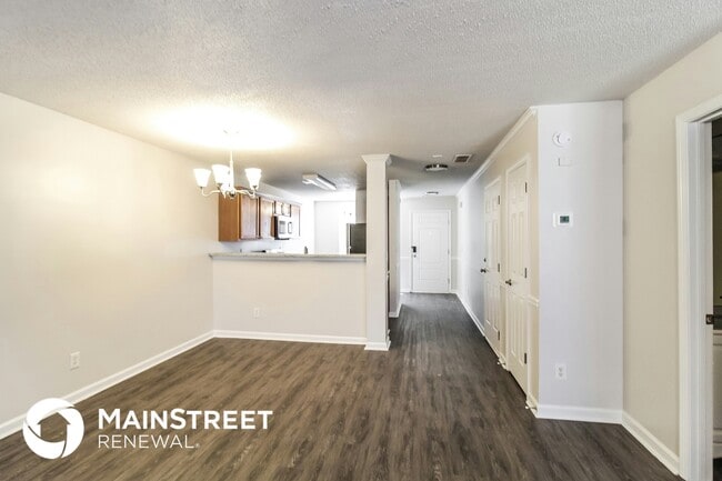 Photo - 95 Crestfield Cir