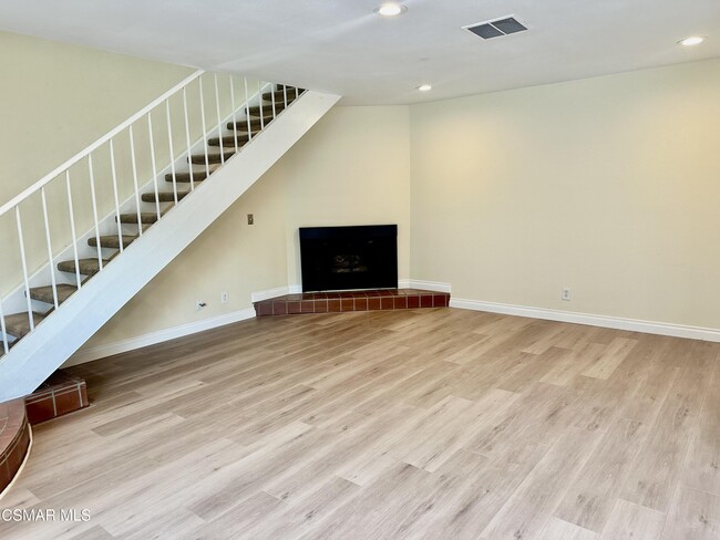 Photo - 3719 Summershore Ln