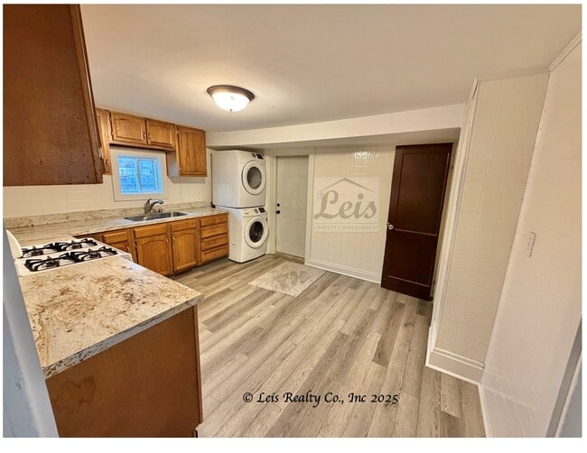 Photo - 301 E Canal St