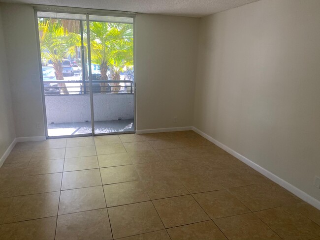 Photo - 601 Lyons Rd Unidad 7105