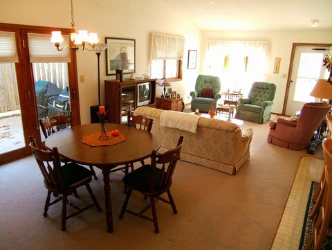 Sala de estar - Shady Grove Apartments