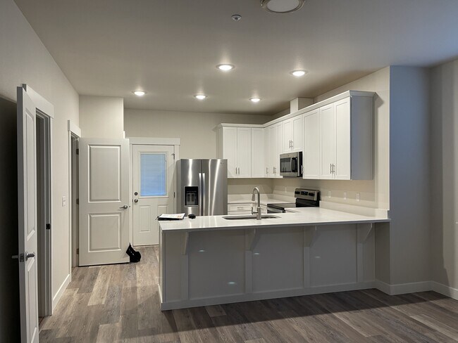 Photo - 430 S 2nd St