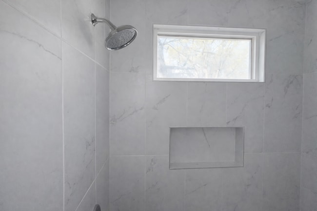 Photo - 1234 Coleman St