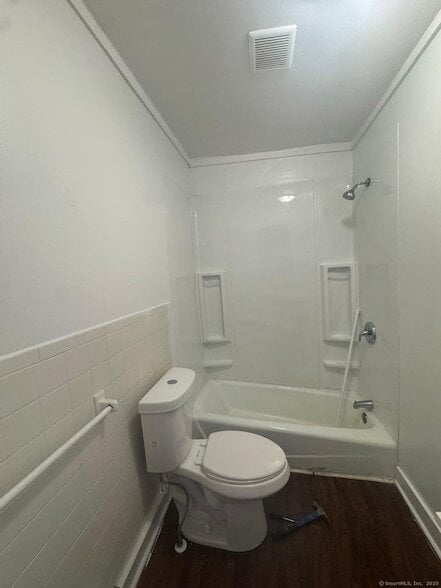 Photo - 202 Noble Ave Unit 3