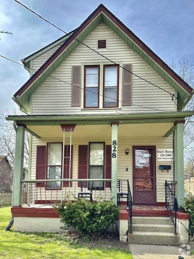 Building Photo - 828 Brown St Rental