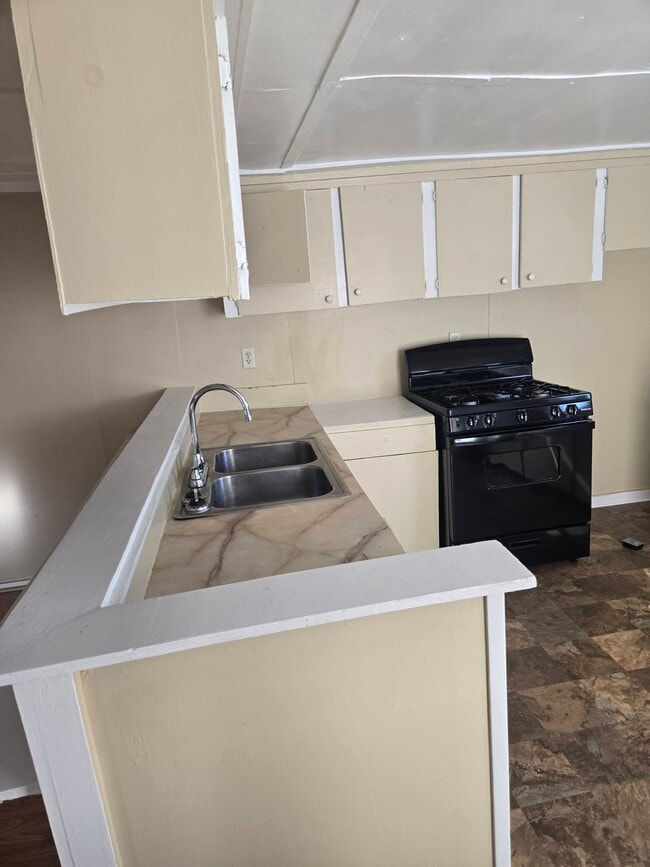 Photo - 1500 Adam St