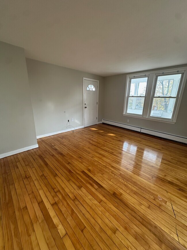 Living Room - 14 Ferraro St Unidad 1