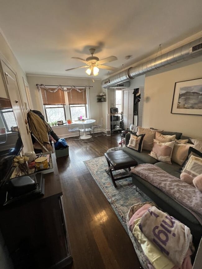 Photo - 1 bedroom in Chicago IL 60657