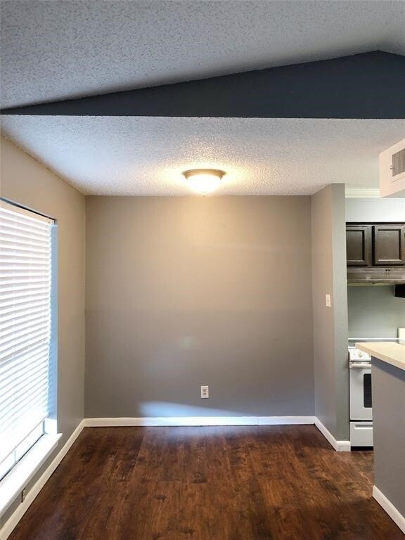 Photo - 17331 Red Oak Dr Unit 32