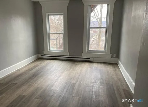 Photo - 570 Broad St