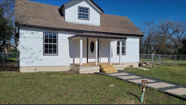 Building Photo - 205 E M.L.K. Jr Blvd